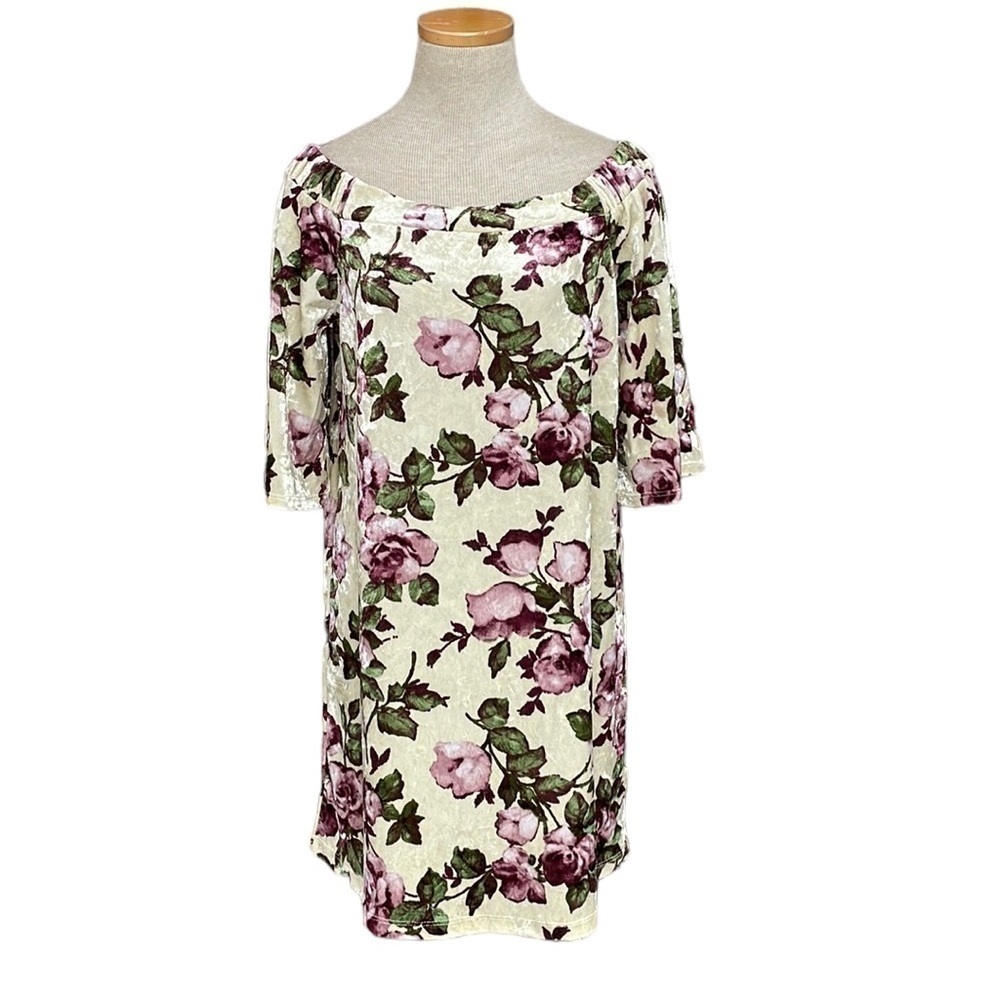 Oddy Dreamy Creamy Floral Print Off Shoulder Dress NWT Short Sleeve Medium M